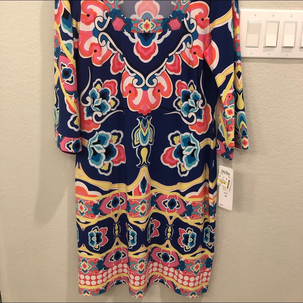 Dress - Picture 2 of 2